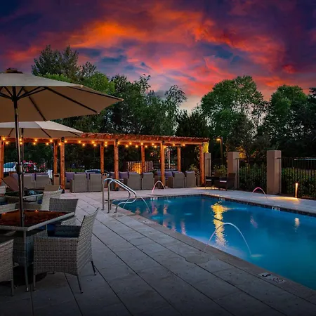 Arroyo Pinion Hotel, Ascend Hotel Collection
